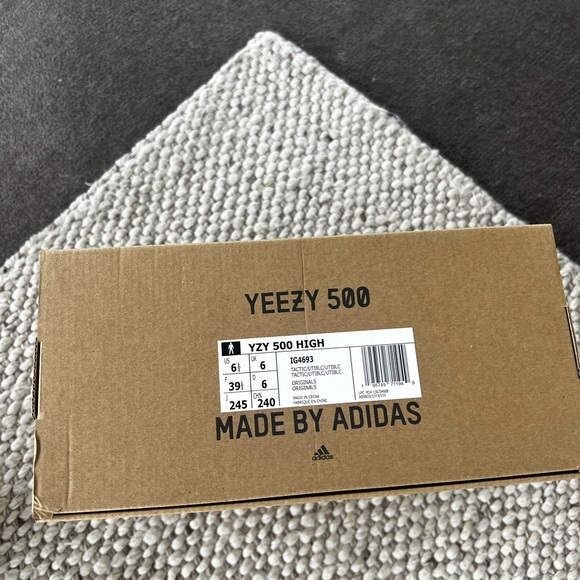 YEEZY 500 US 6 BONE WHITE (2023) 🤍 - Picture 4 of 4